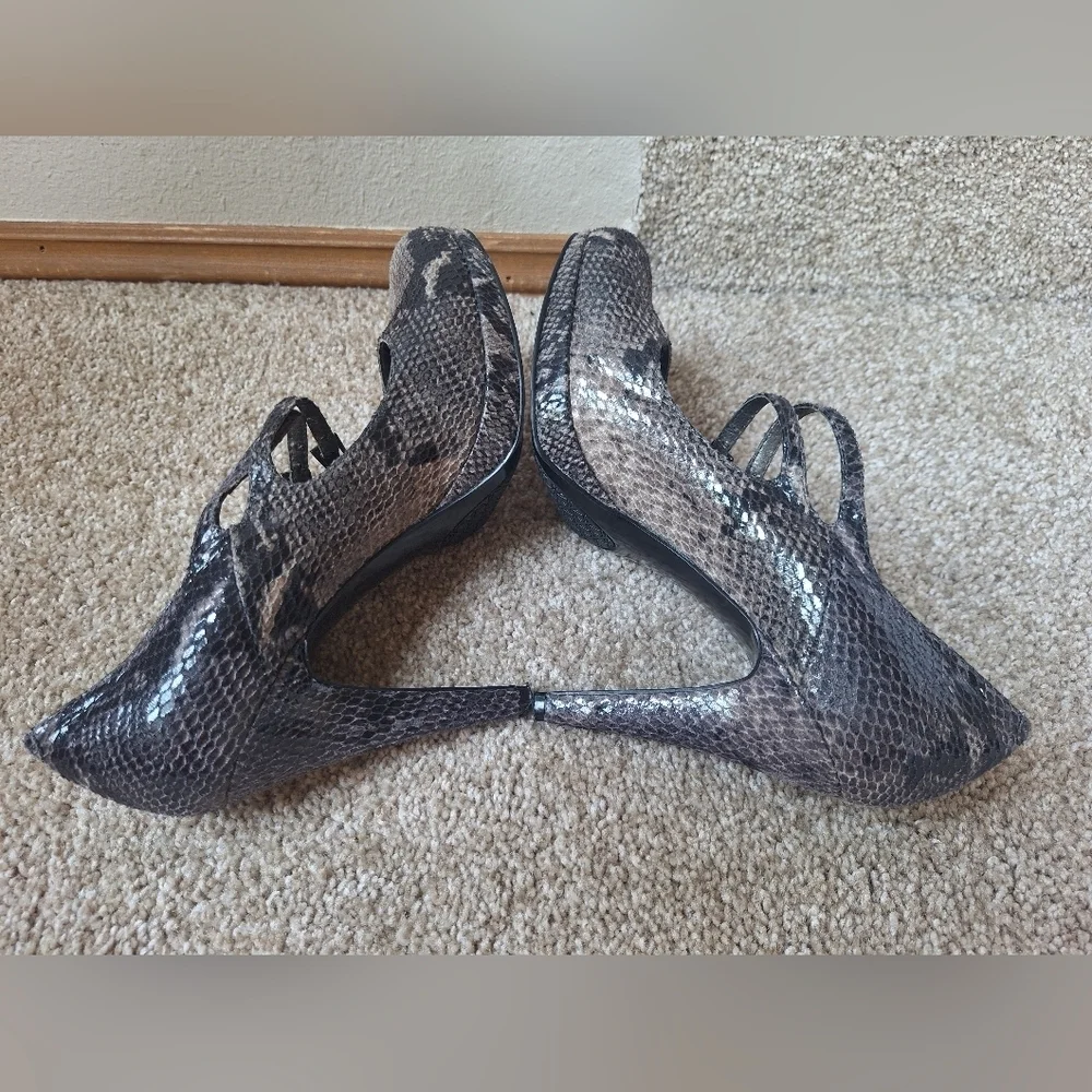 NINE WEST Mary Jane Snake Print Platform Heels Womens Size 6M